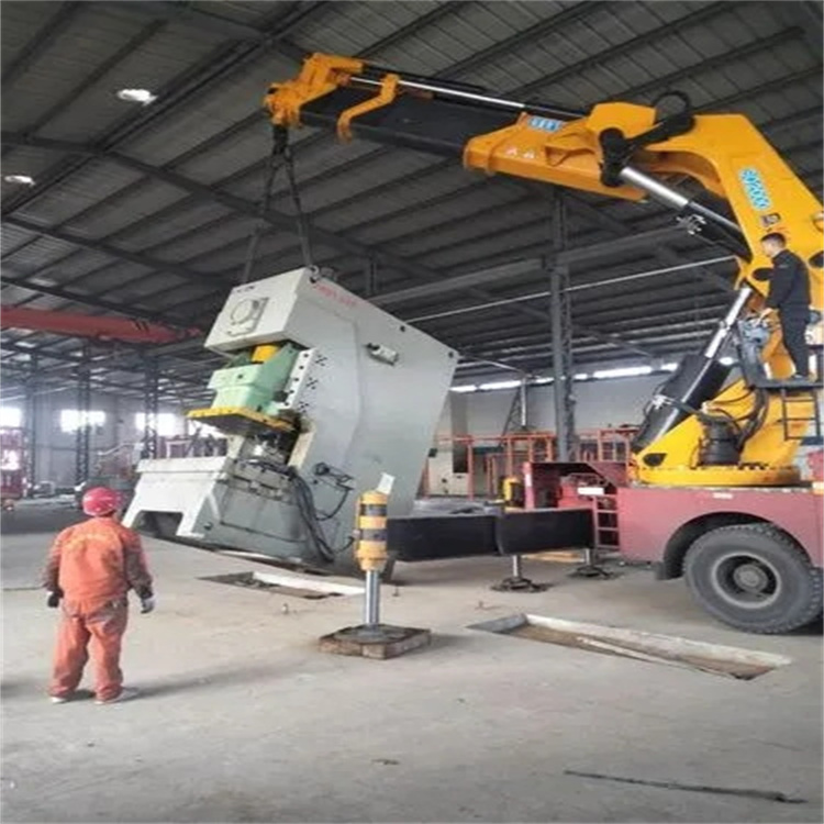 金寨县80吨折臂吊车出租附近电话