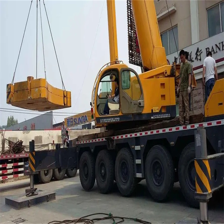 金寨县当地吊车出租|机器吊装|75吨|工厂搬迁服务