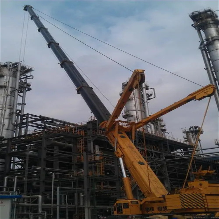 金寨县厂房钢结构吊装租赁多少吨吊车合适？